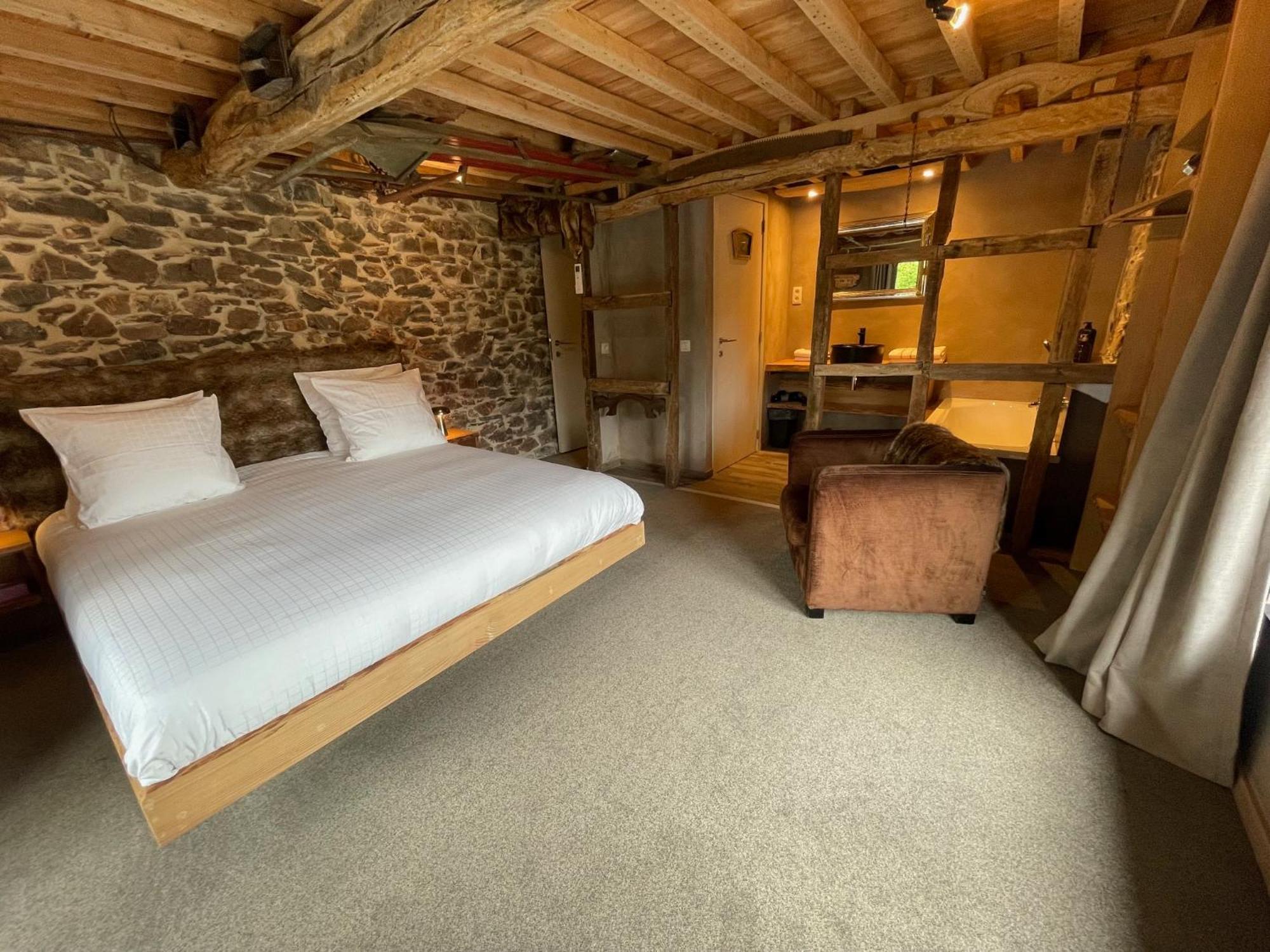 Les Chambres De Laurette Spa Bagian luar foto