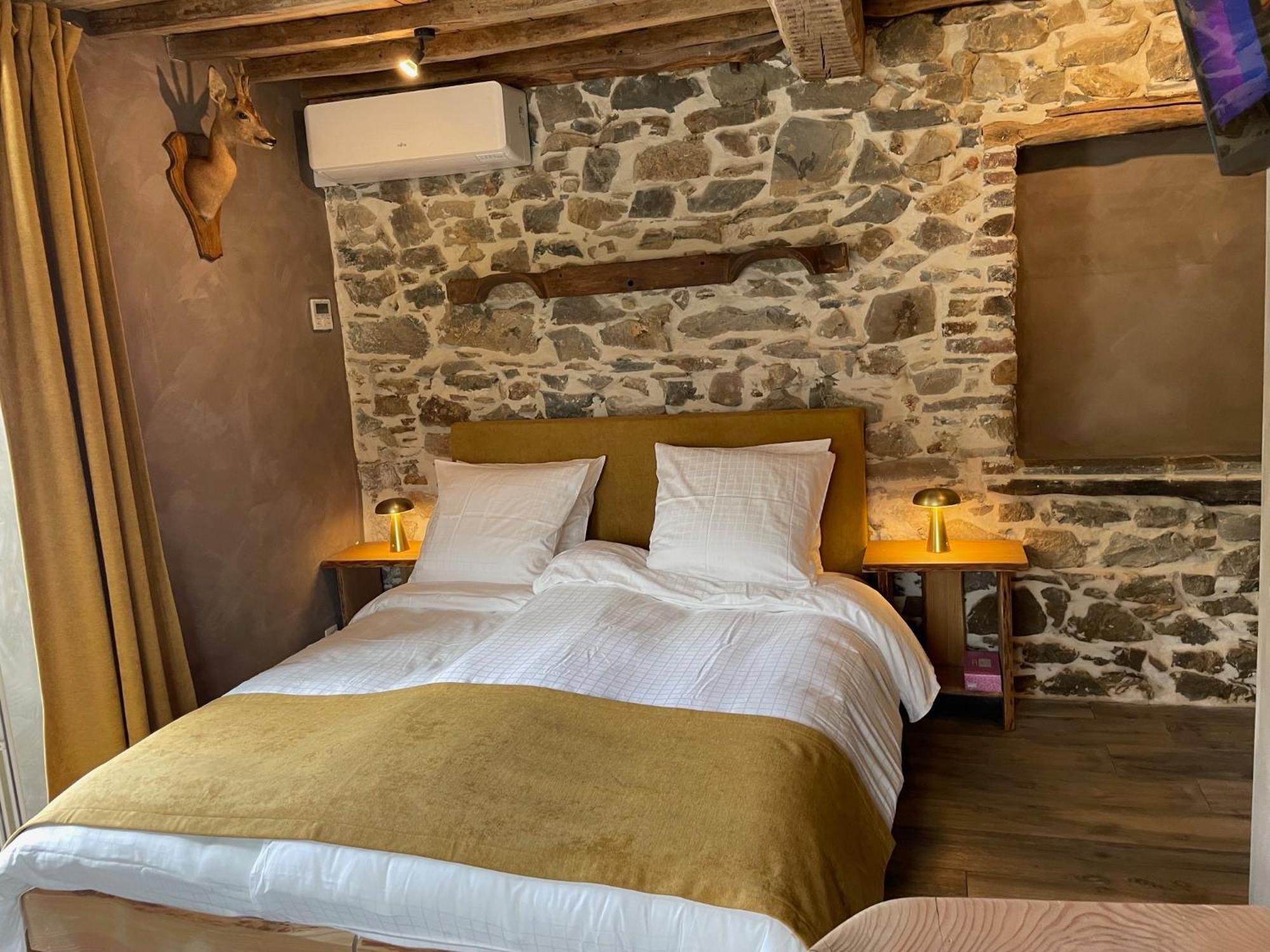 Les Chambres De Laurette Spa Bagian luar foto