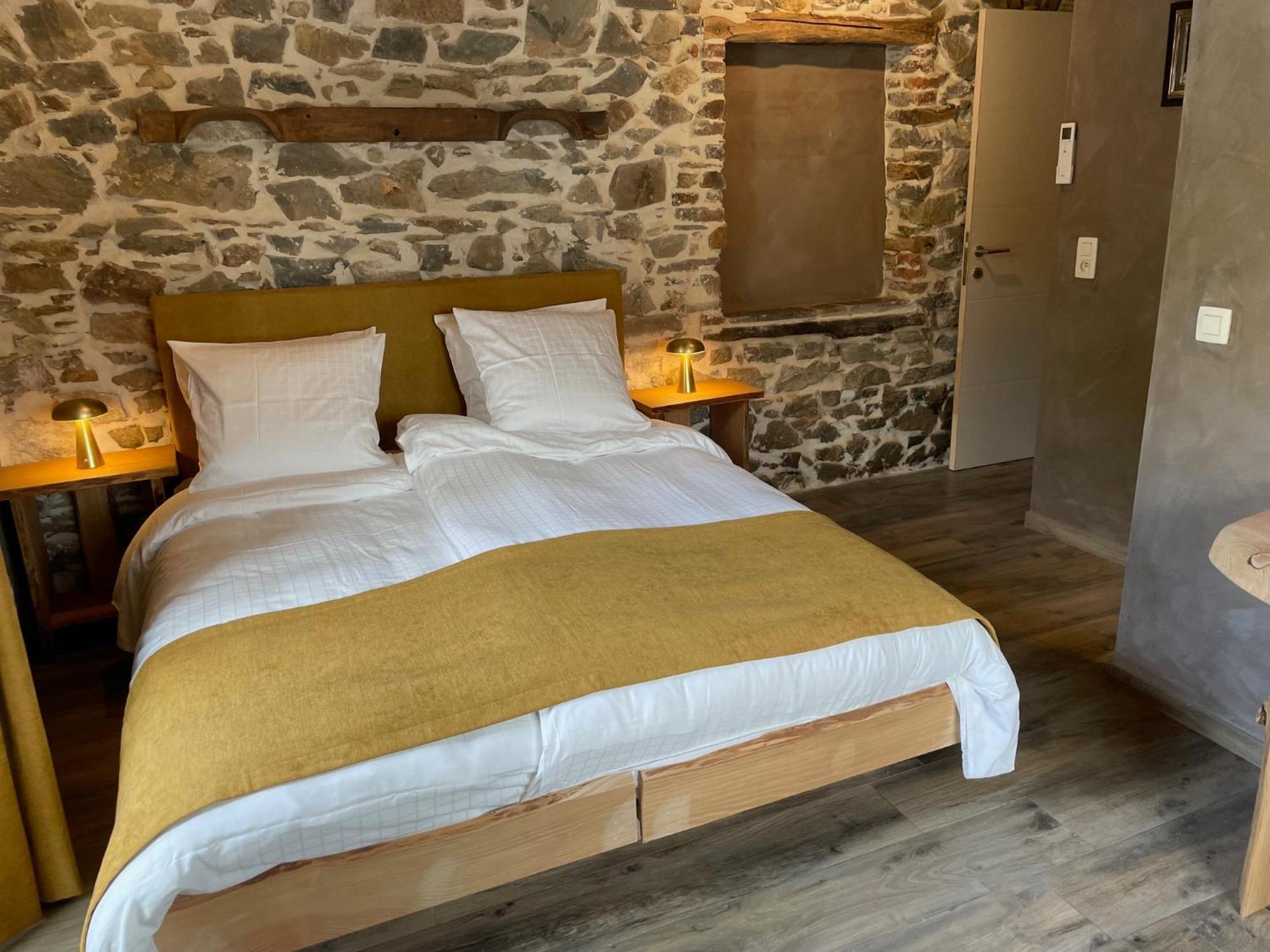 Les Chambres De Laurette Spa Bagian luar foto